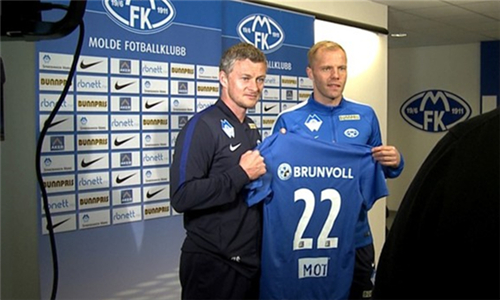 胡明轩的表现：突破与防守的完美结合（胡明轩：攻守兼备的出色发挥）