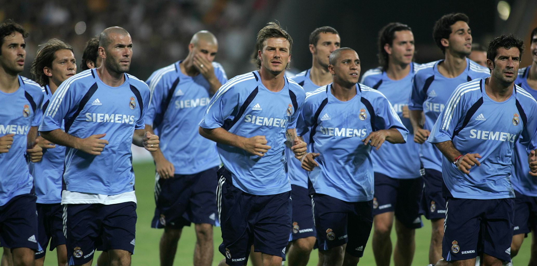 复出3场均替补！马刺主帅：文班重新融入进攻体系还需要时间（复出三战均替补 马刺主帅称文班融入进攻体系仍需时间）