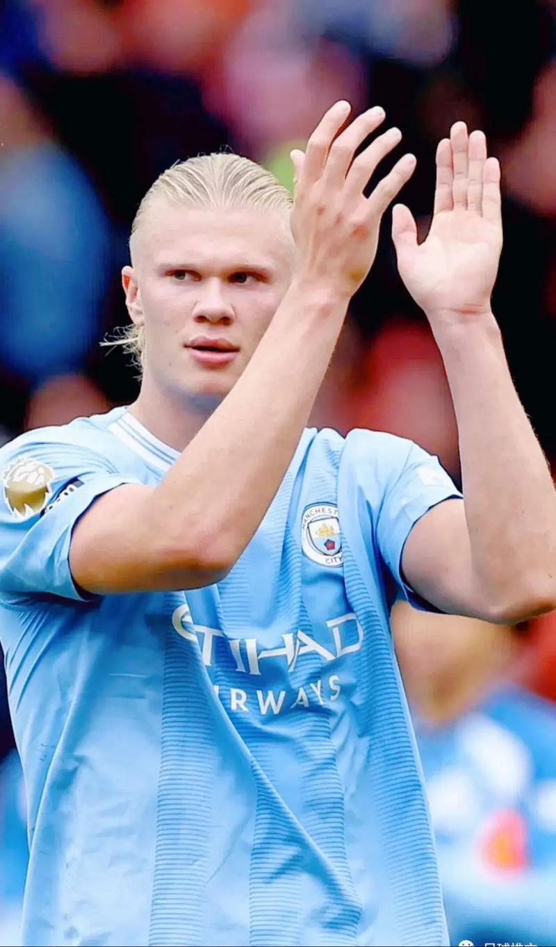 博涅克：莱万是过去二三十年里世界上最好的九号球员