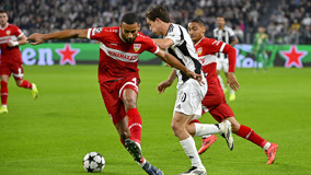 费城人队主场安装全球首个体育场 LED 巨型全景屏幕